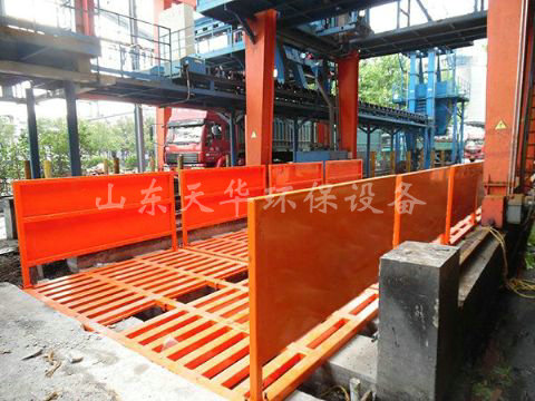 點(diǎn)擊查看詳細(xì)信息<br>標(biāo)題：濟(jì)寧唐口煤礦4X12米煤礦專用洗車機(jī) 閱讀次數(shù)：2224