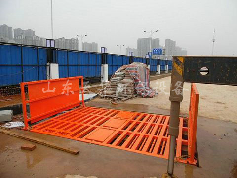 點擊查看詳細(xì)信息<br>標(biāo)題：中鐵城建集團(tuán)第十項目部太原項目洗車機(jī) 閱讀次數(shù)：2453